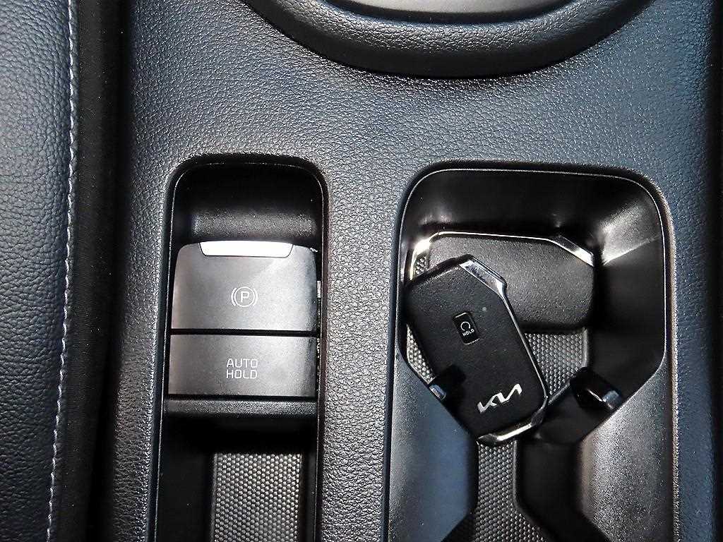 Kia K3 — photo 13