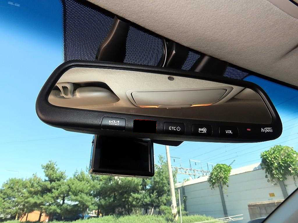 Kia K3 — photo 17