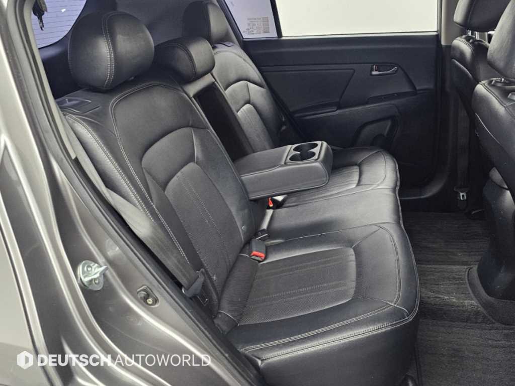 Kia Sportage — photo 12