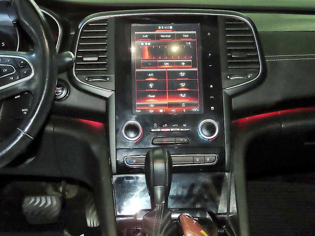 RENAULT SM6 — photo 11