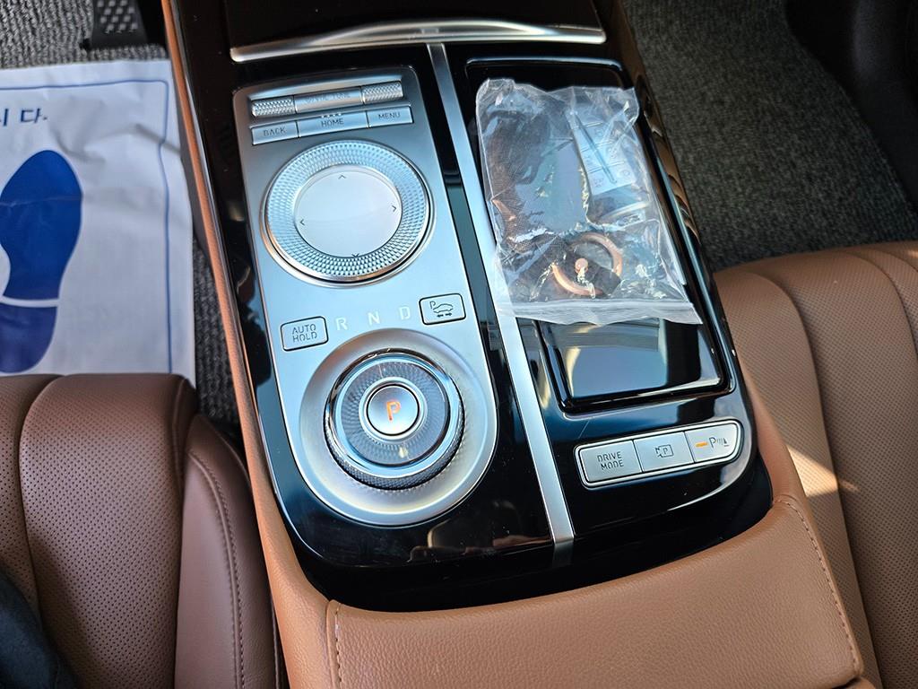 Genesis G80 — photo 11