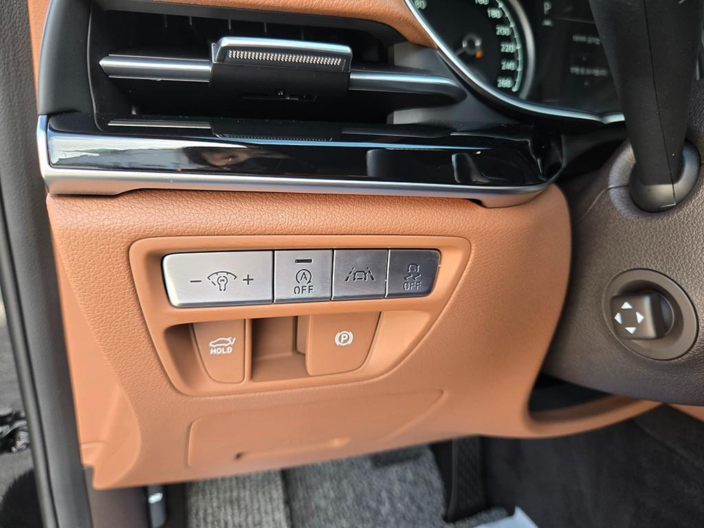 Genesis G80 — photo 13