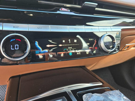 Genesis G80 — photo 16