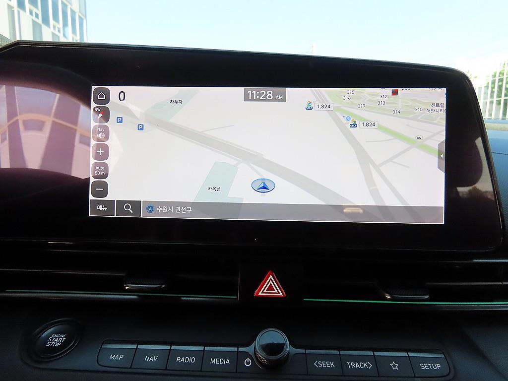 Hyundai Avante — photo 15