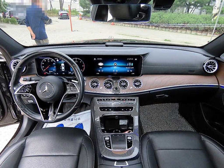 Mercedes-Benz E-Class — photo 07