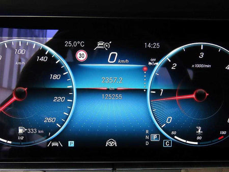 Mercedes-Benz E-Class — photo 09