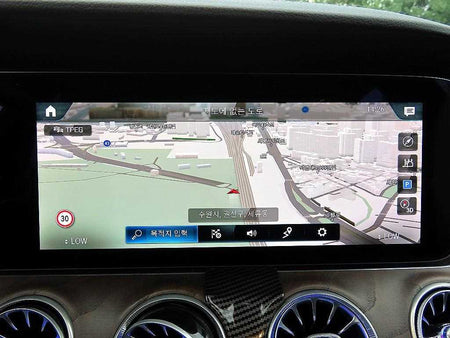 Mercedes-Benz E-Class — photo 14