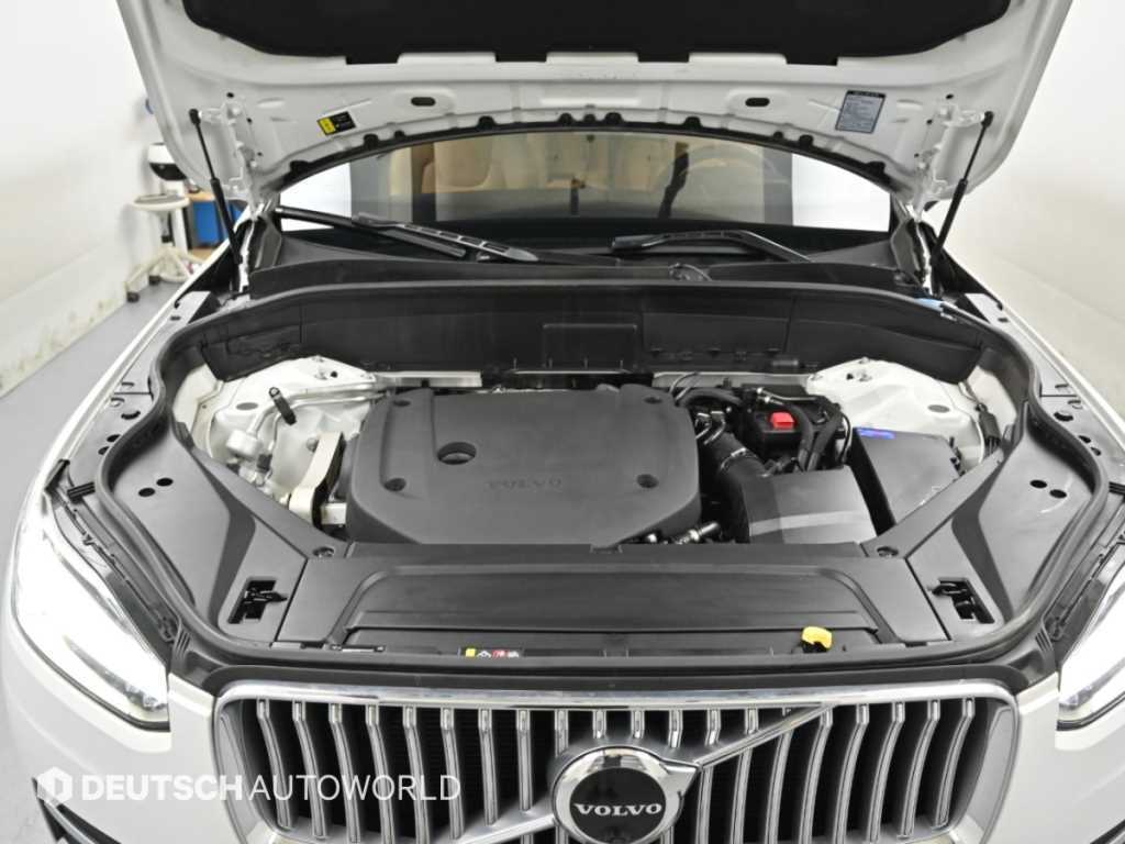 Volvo XC90 — photo 06