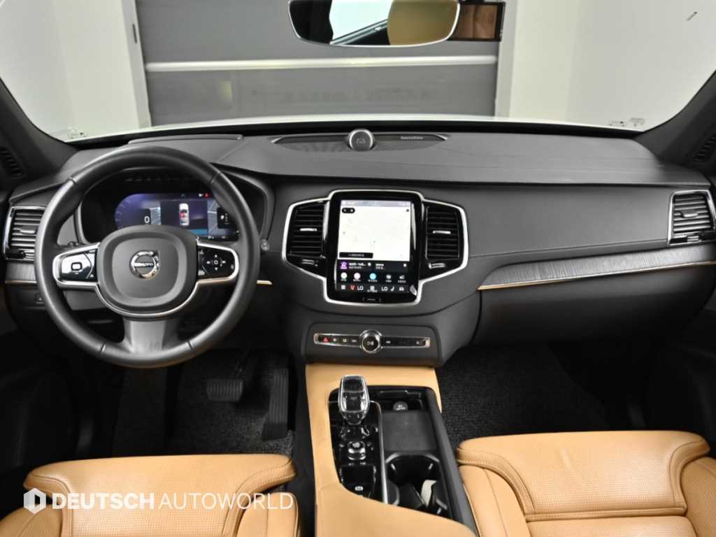 Volvo XC90 — photo 07