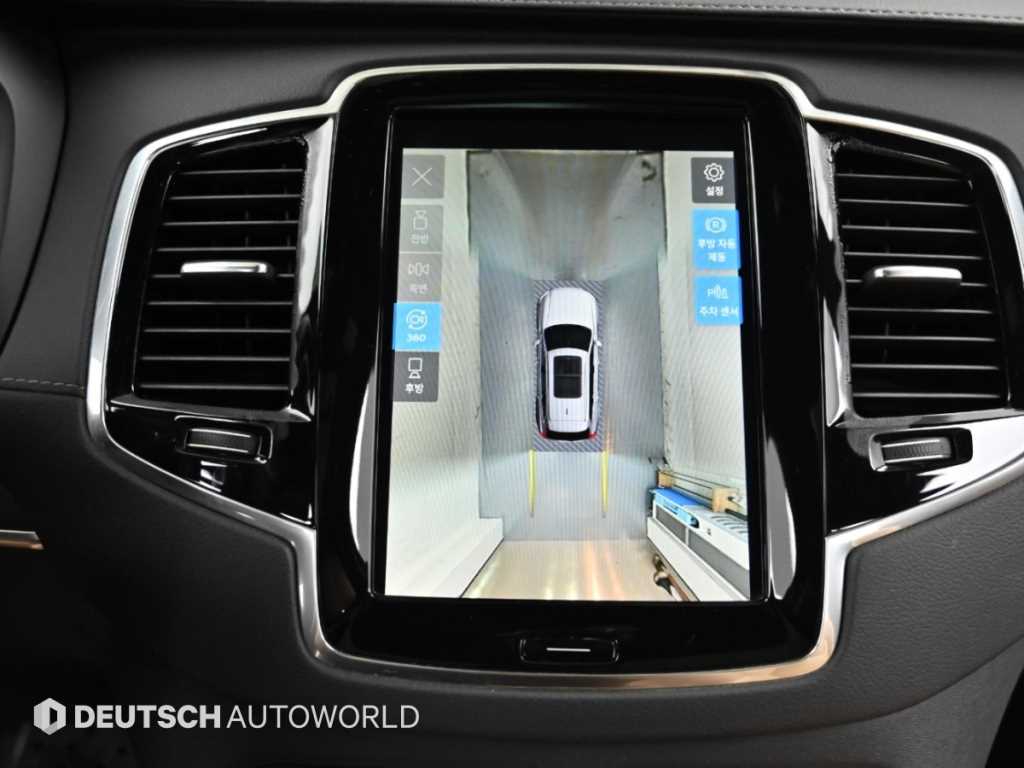 Volvo XC90 — photo 15
