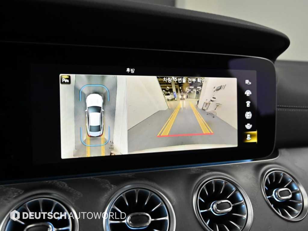 Mercedes-Benz CLS-Class — photo 15