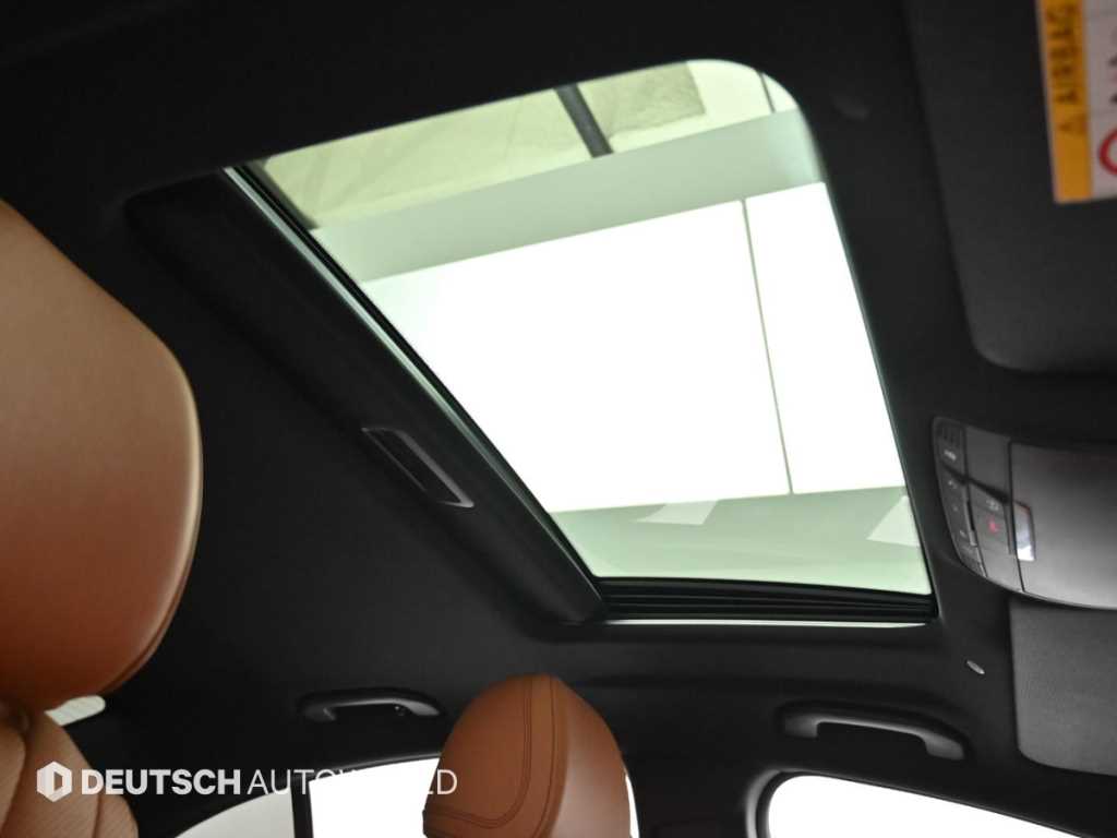 Mercedes-Benz CLS-Class — photo 19