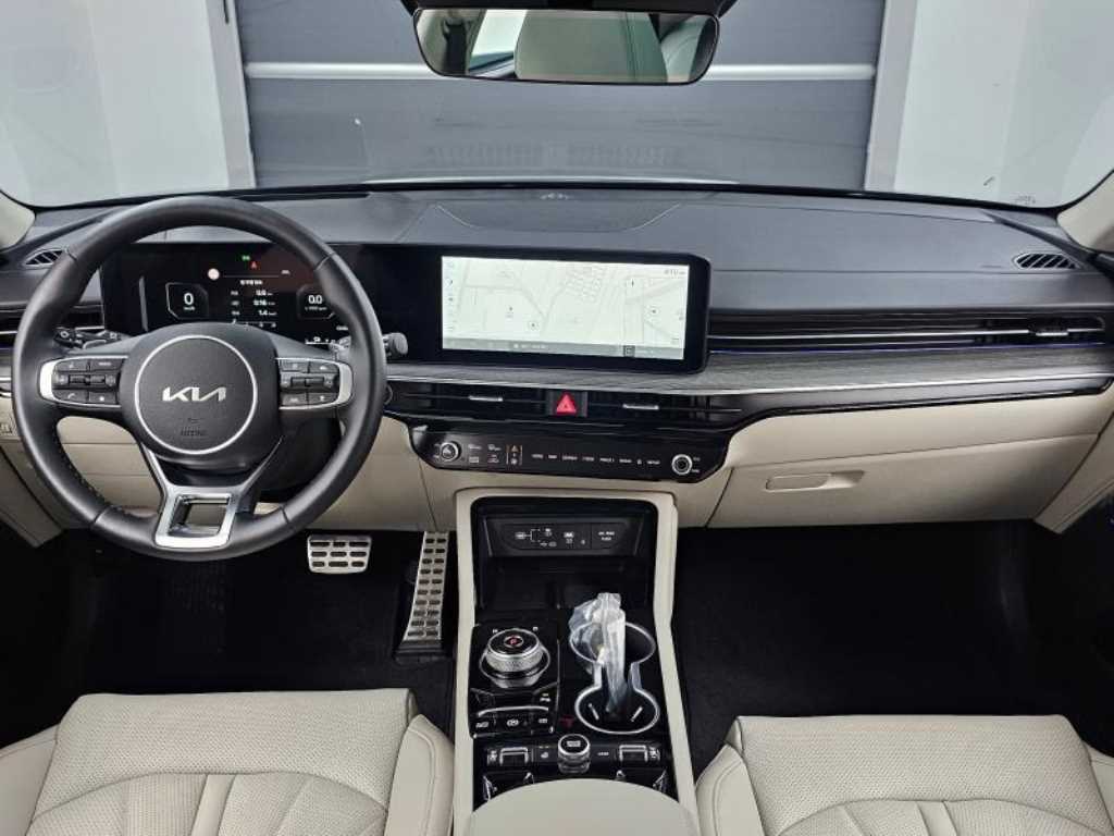 Kia K5 — photo 07