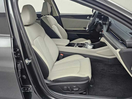 Kia K5 — photo 10
