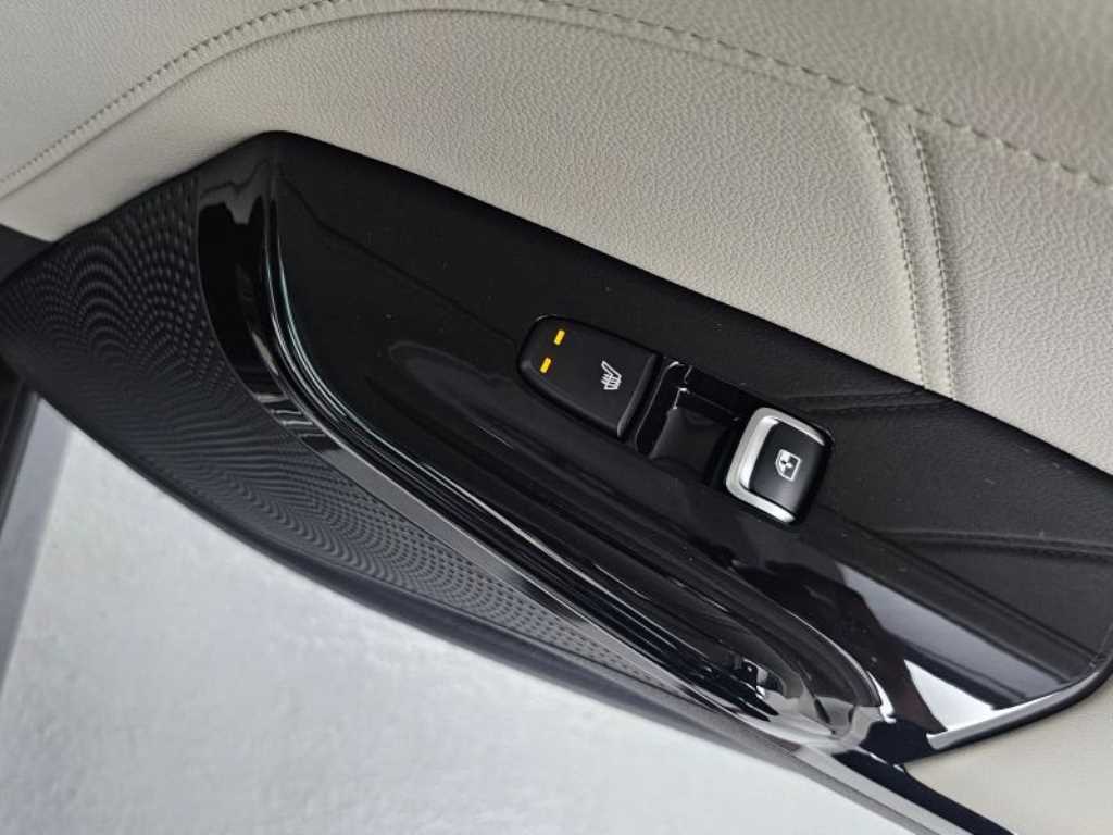 Kia K5 — photo 16