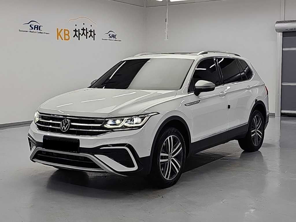 Volkswagen Tiguan — photo 01