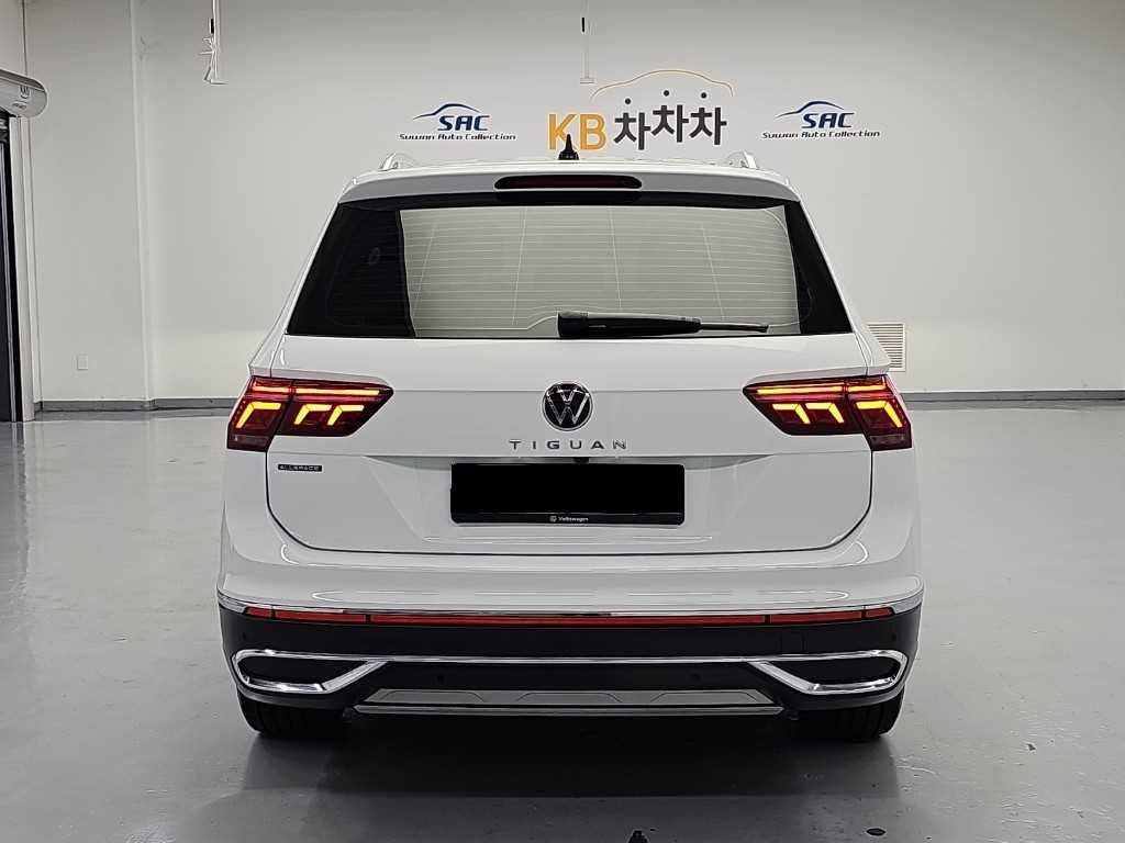 Volkswagen Tiguan — photo 03