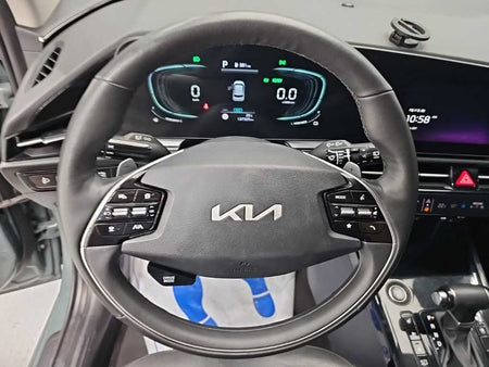 Kia Niro — photo 09