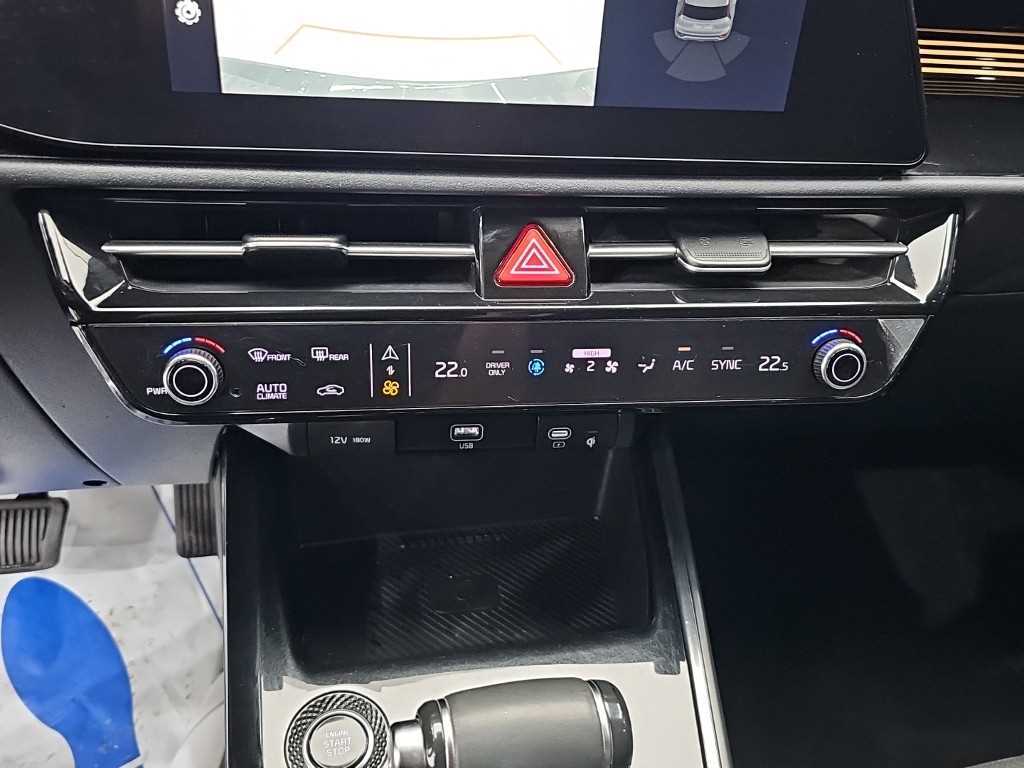 Kia Niro — photo 10