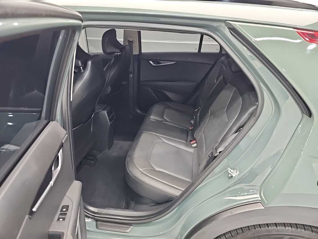 Kia Niro — photo 12