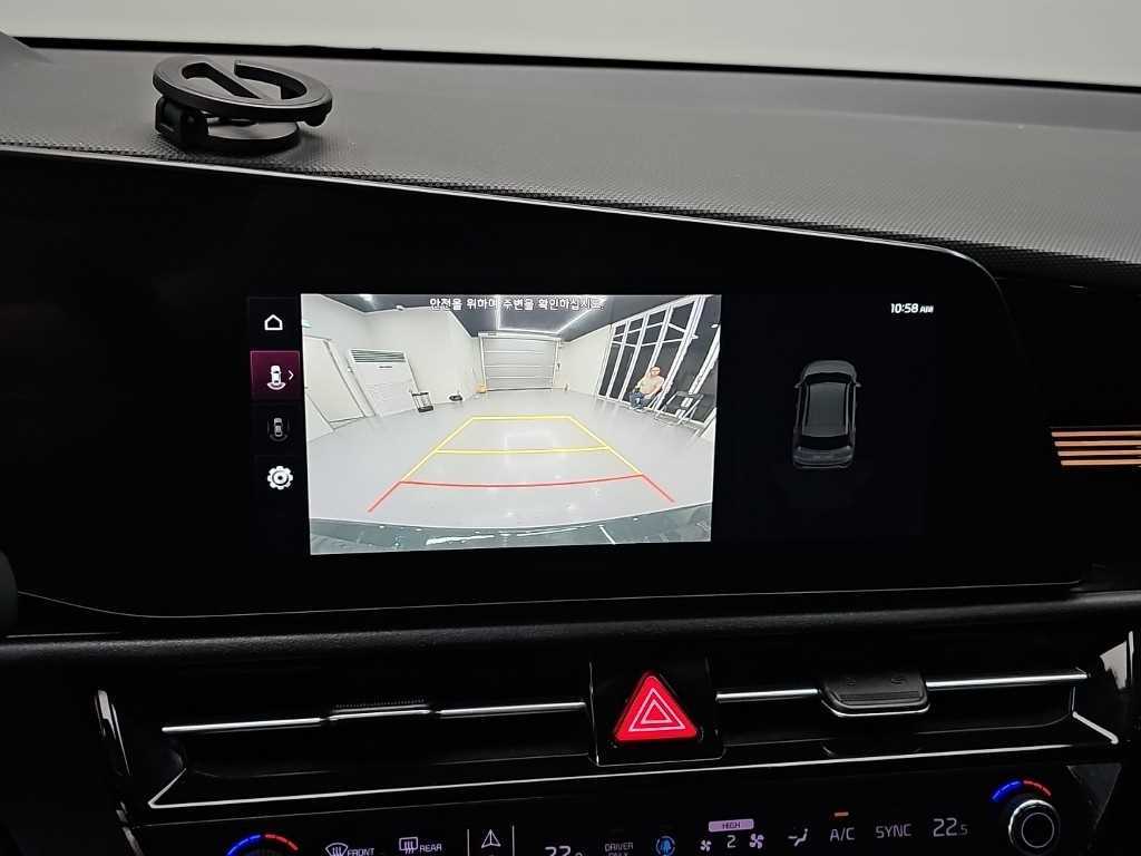 Kia Niro — photo 15