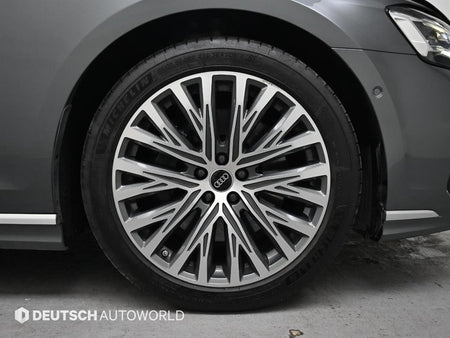 Audi A8 — photo 05