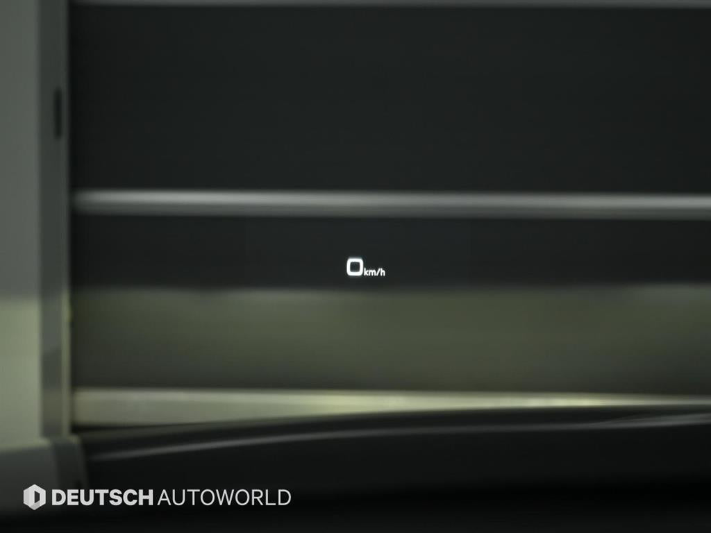 Audi A8 — photo 18