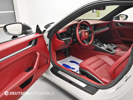 Porsche 911 — photo 11