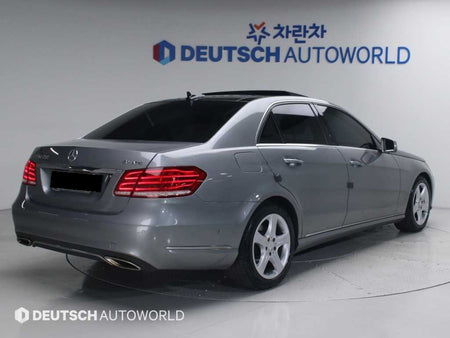 Mercedes-Benz E-Class — photo 02