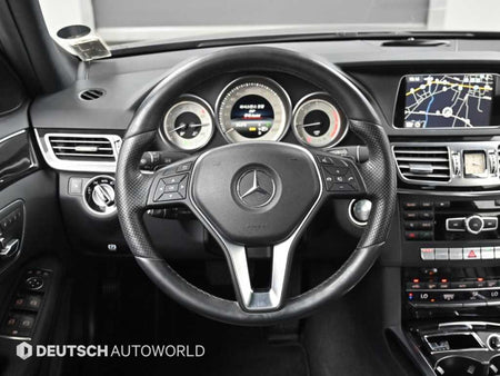 Mercedes-Benz E-Class — photo 13