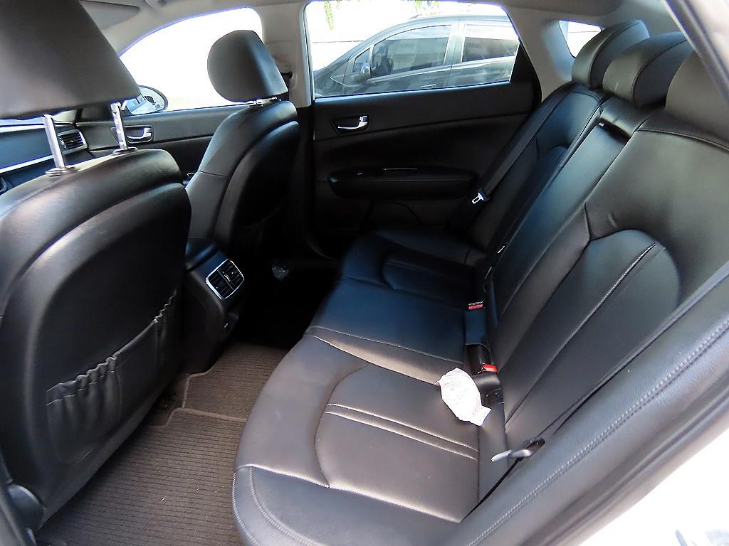 Kia K5 — photo 06