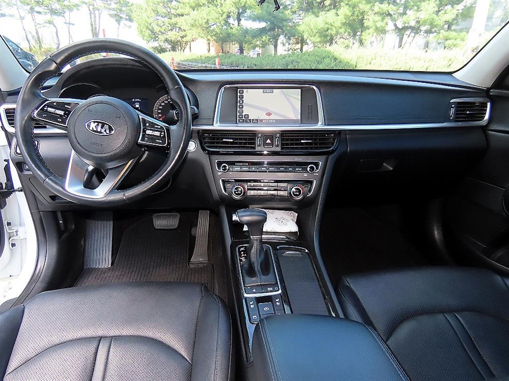 Kia K5 — photo 07