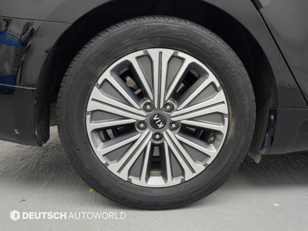 Kia K7 — photo 05