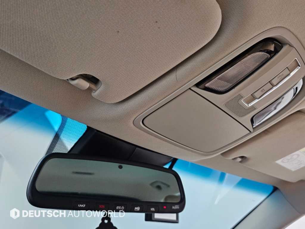 Kia K7 — photo 18