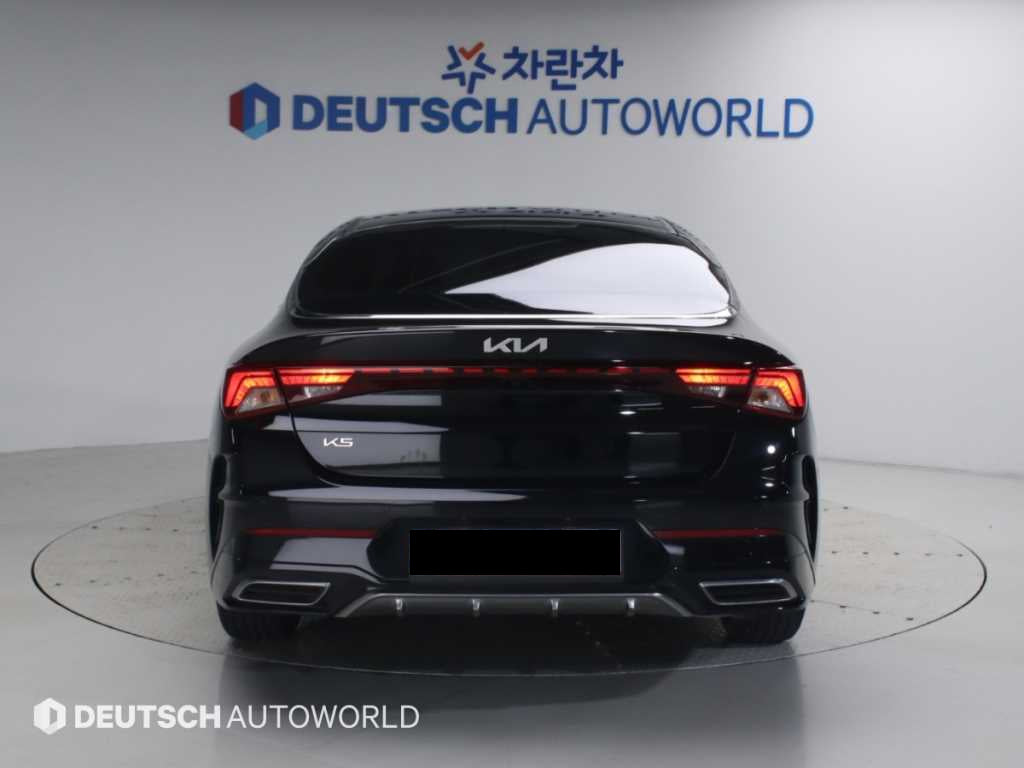 Kia K5 — photo 04