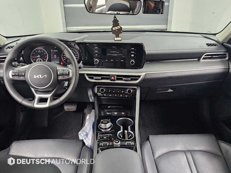 Kia K5 — photo 07