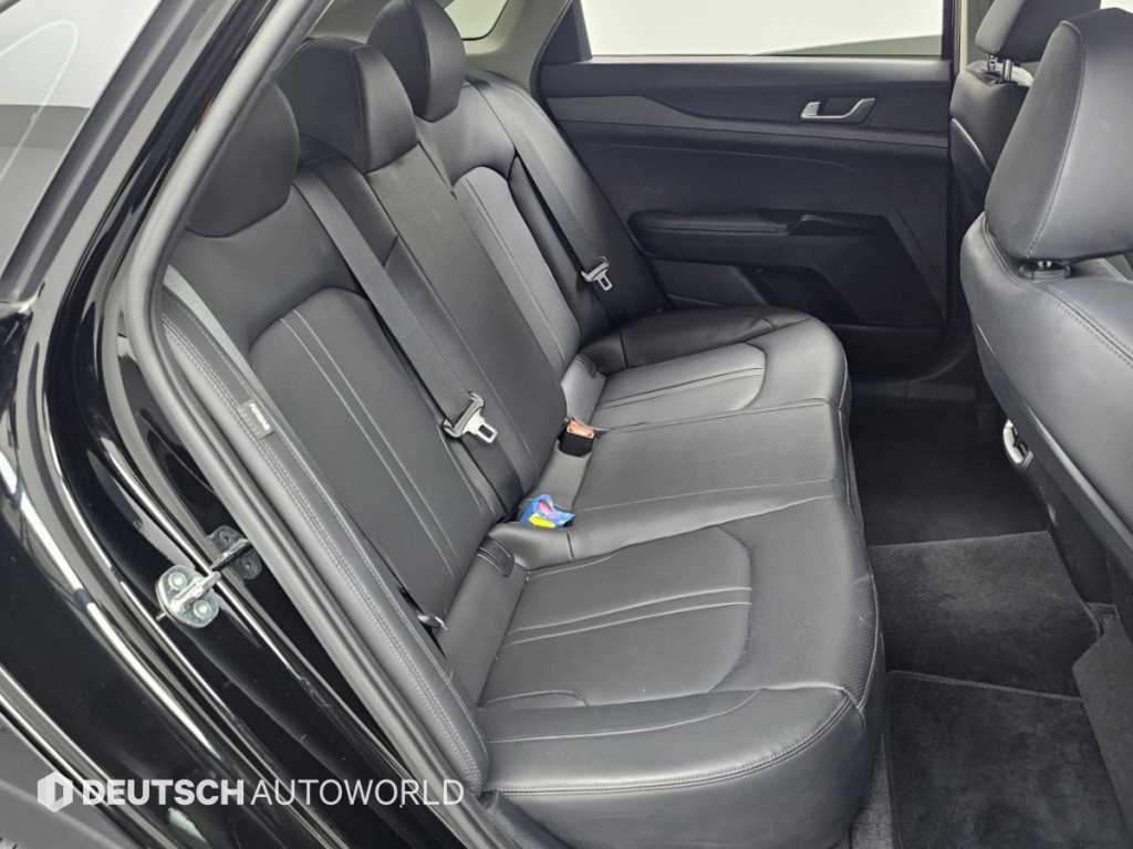 Kia K5 — photo 12
