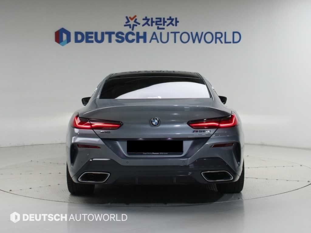 BMW 8-Series — photo 04
