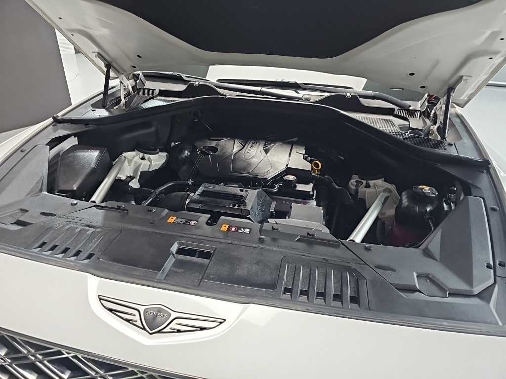 Genesis GV80 — photo 05