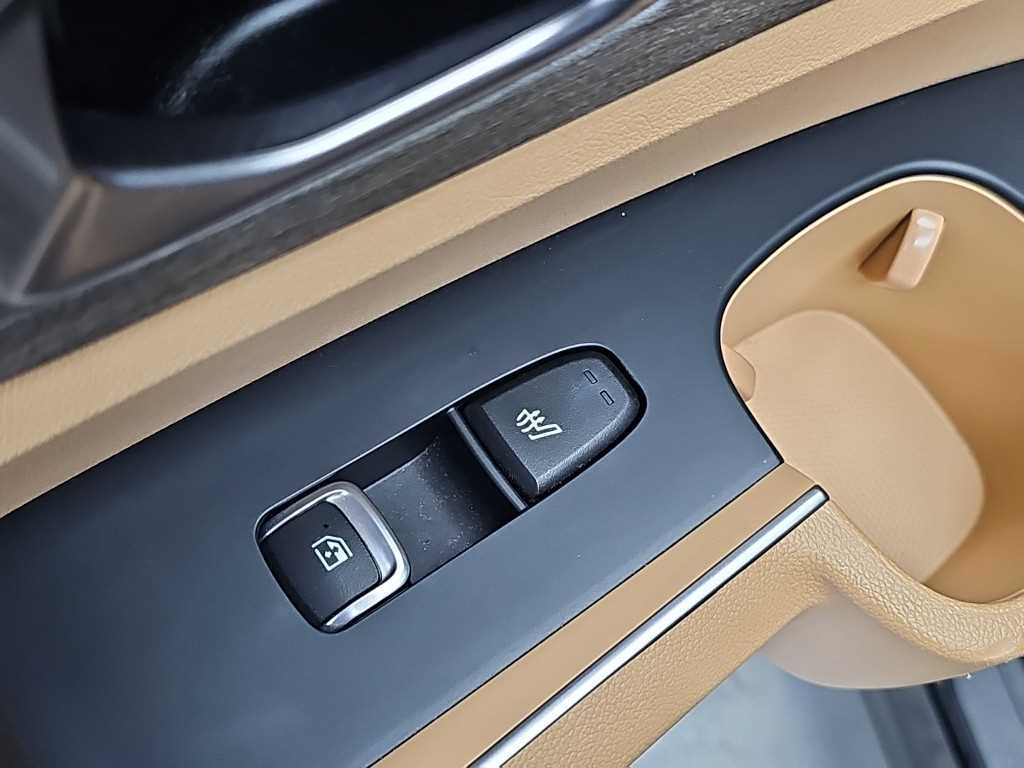 Kia Sorento — photo 14