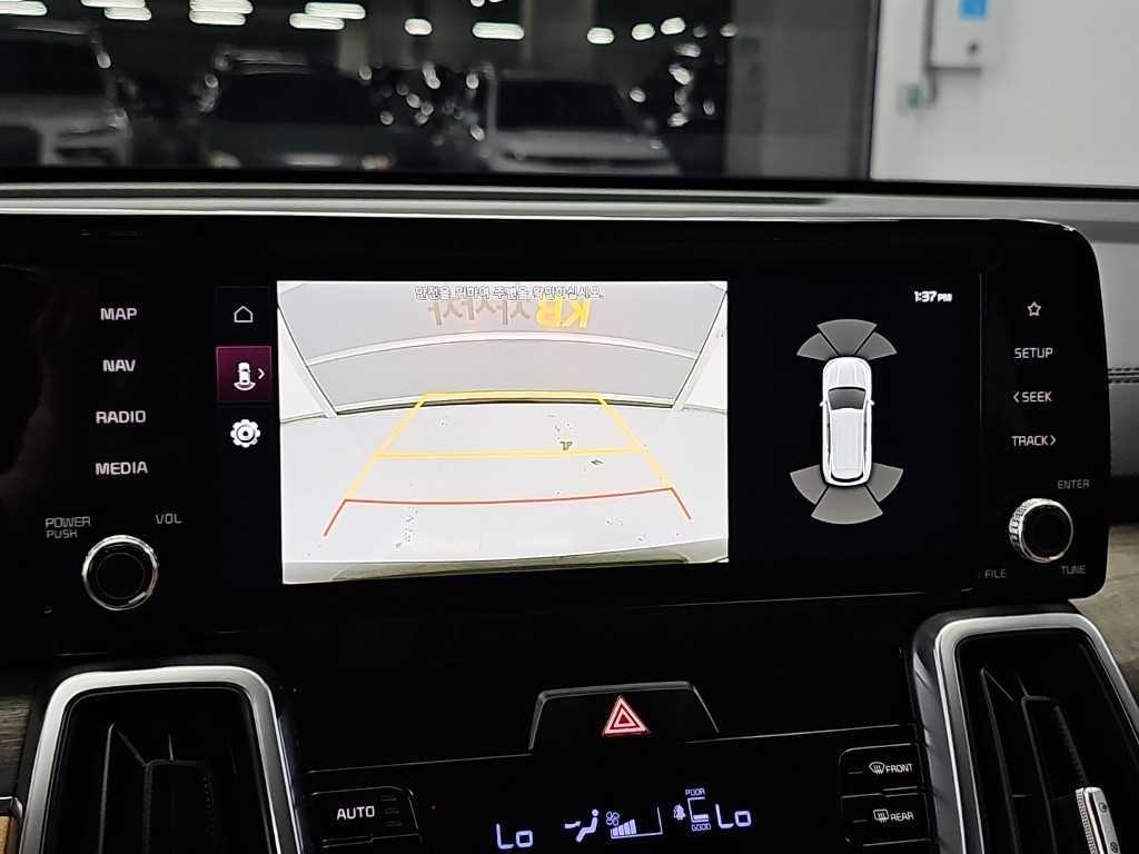 Kia Sorento — photo 16