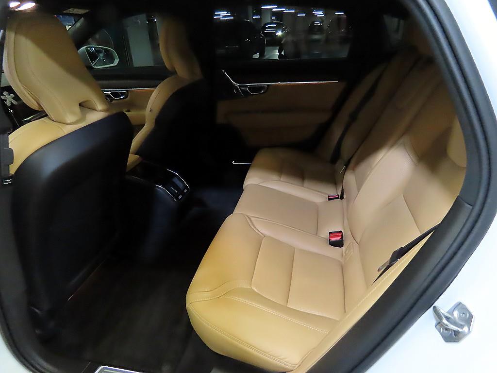 Volvo S90 — photo 07