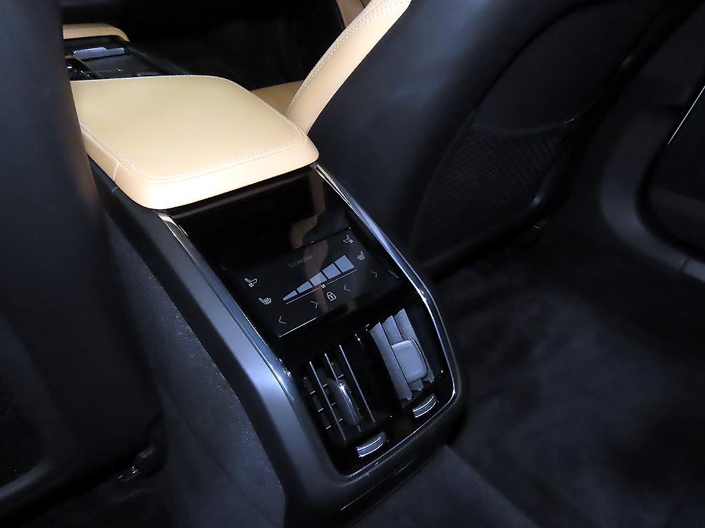 Volvo S90 — photo 16
