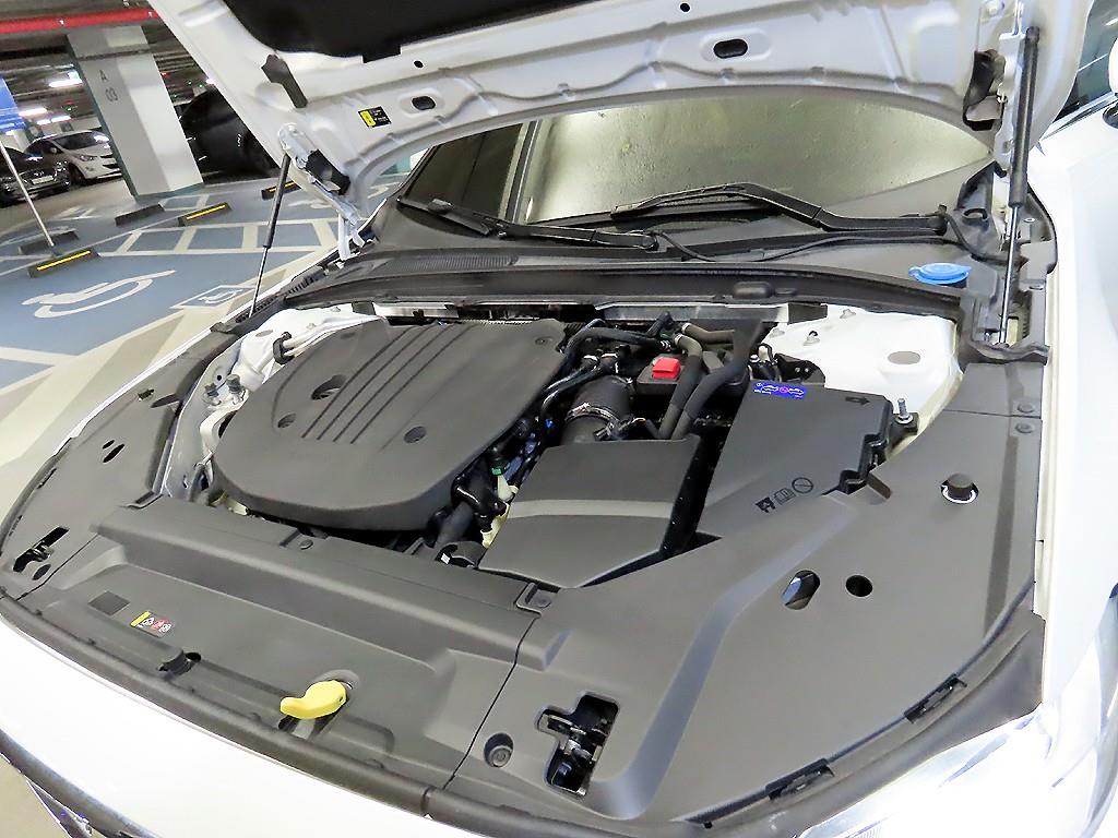 Volvo S90 — photo 19