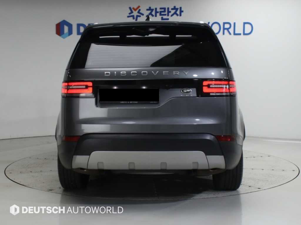 Land Rover Discovery — photo 04