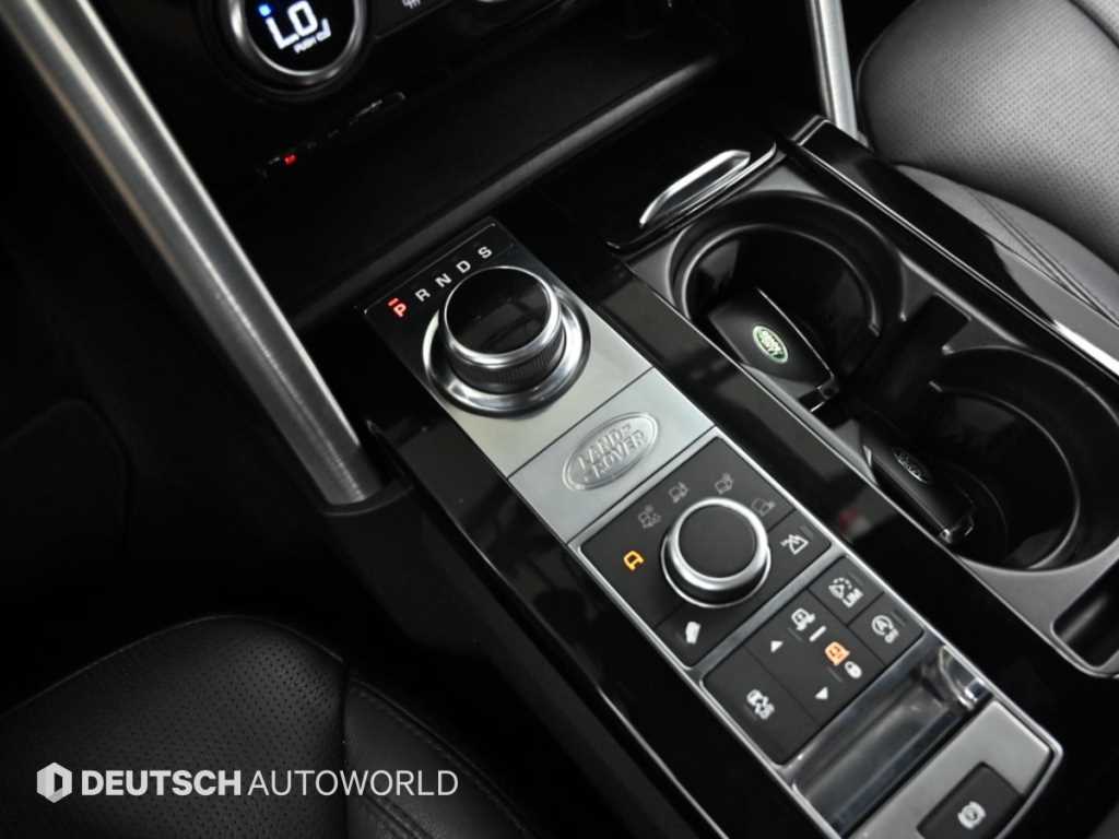 Land Rover Discovery — photo 09