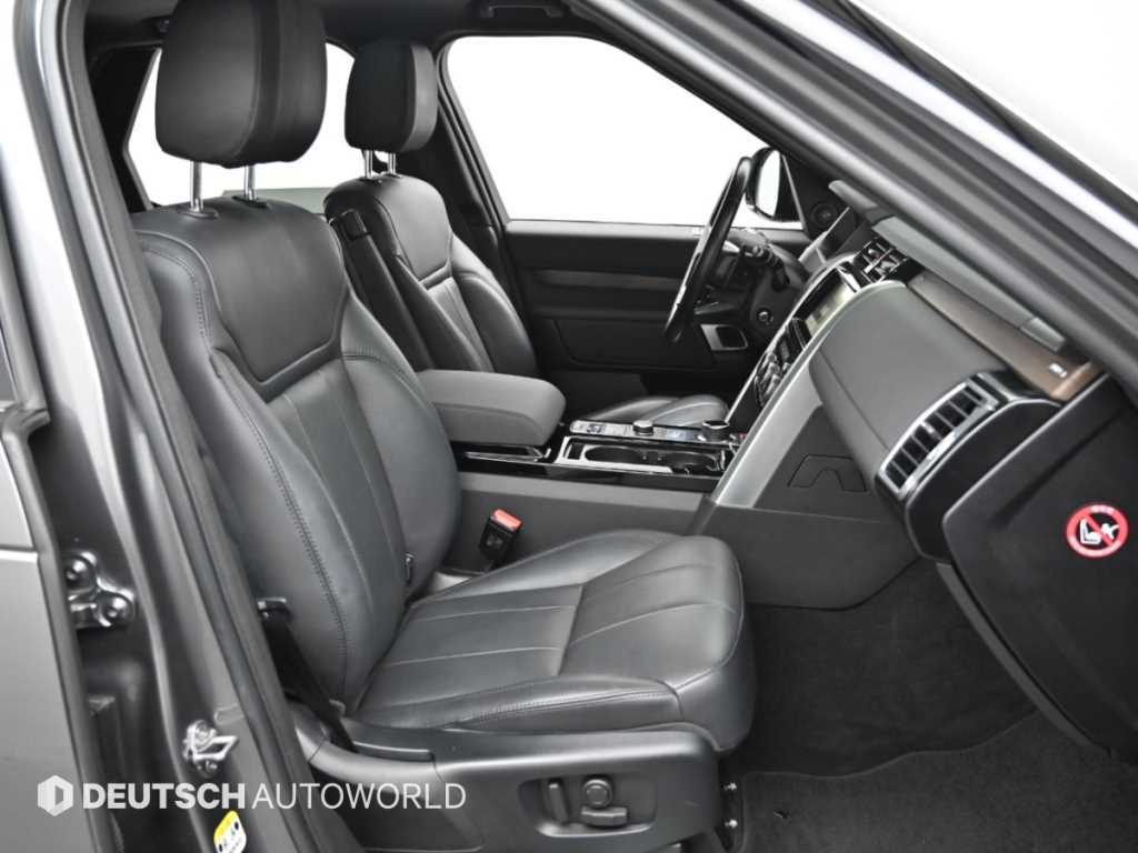 Land Rover Discovery — photo 10