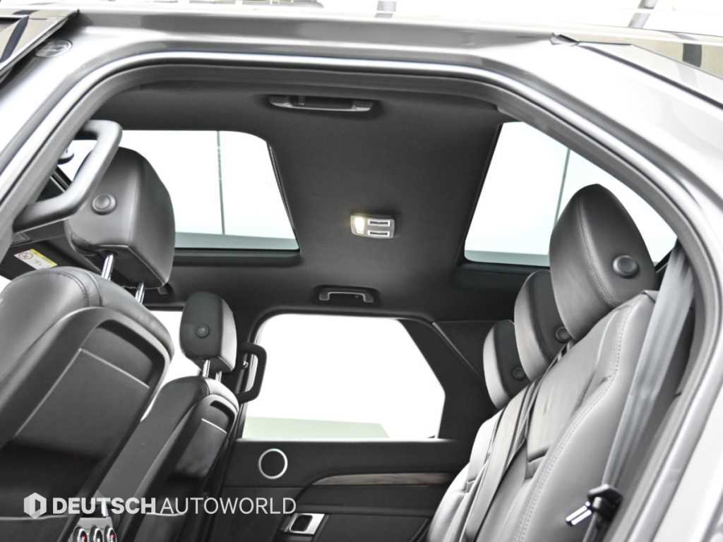 Land Rover Discovery — photo 18