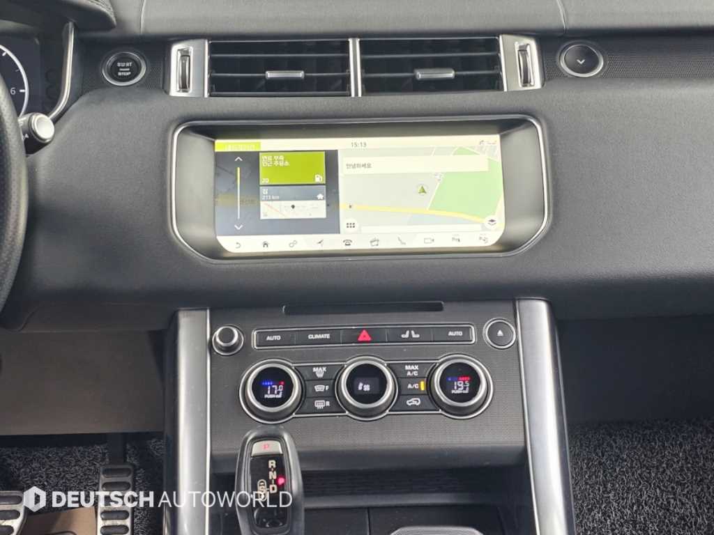 Land Rover Range Rover Sport — photo 14