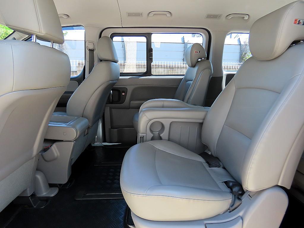 Hyundai Starex — photo 06